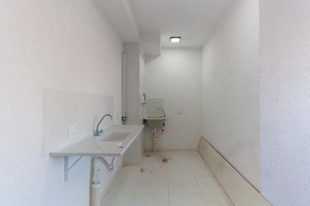 Cozinha de apartamento para alugar com 2 quartos, 33m² em Parque São Lourenço, São Paulo