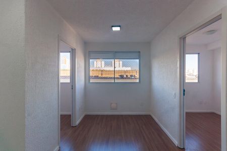 Sala de apartamento para alugar com 2 quartos, 33m² em Parque São Lourenço, São Paulo