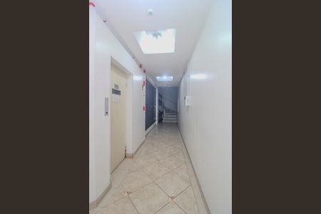 Studio à venda com 40m², 1 quarto e sem vaga Studio à venda com 40m², 1 quarto e sem vagaKitnet