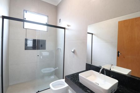 Casa para alugar com 75m², 3 quartos e 2 vagasBanheiro do Quarto 3