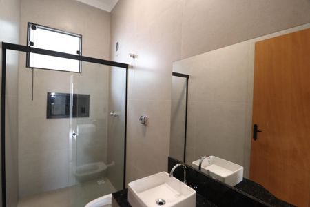 Casa para alugar com 75m², 3 quartos e 2 vagasBanheiro Social