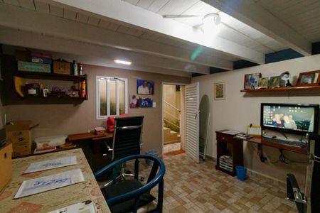 Casa à venda com 180m², 2 quartos e 3 vagas