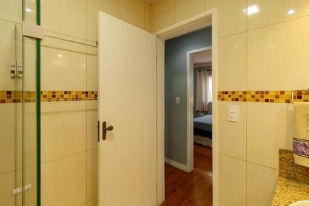 Casa à venda com 180m², 2 quartos e 3 vagas Casa à venda com 180m², 2 quartos e 3 vagasBanheiro