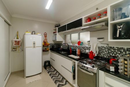 Casa à venda com 180m², 2 quartos e 3 vagas Casa à venda com 180m², 2 quartos e 3 vagasCozinha