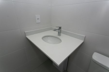 Apartamento para alugar com 75m², 2 quartos e 1 vaga Apartamento para alugar com 75m², 2 quartos e 1 vagaBanheiro da Suíte