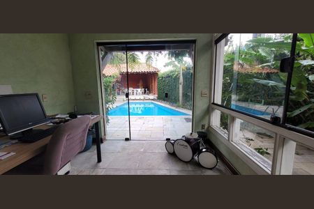 Casa à venda com 501m², 4 quartos e 1 vaga