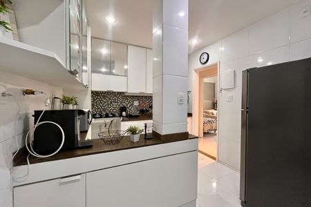 Apartamento à venda com 66m², 2 quartos e 1 vagaCozinha 