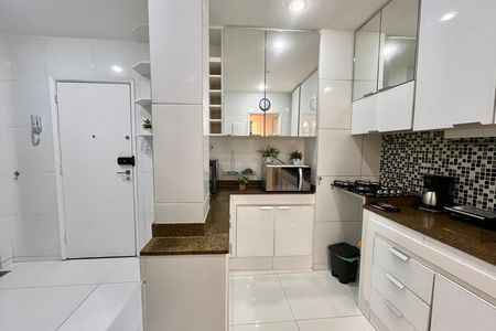 Apartamento à venda com 66m², 2 quartos e 1 vagaCozinha