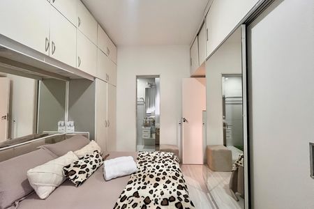 Apartamento à venda com 66m², 2 quartos e 1 vagaSuite 
