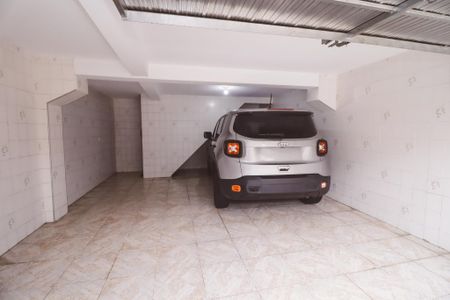 Garagem de casa à venda com 3 quartos, 200m² em Imirim, São Paulo