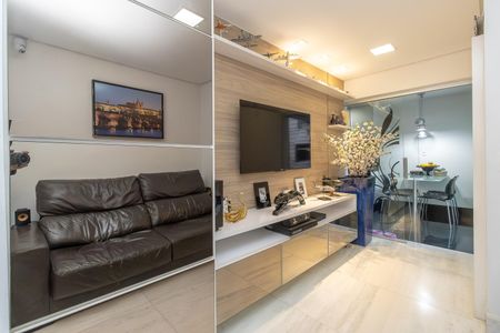 Apartamento para alugar com 129m², 3 quartos e 2 vagas Apartamento para alugar com 129m², 3 quartos e 2 vagasSala de TV