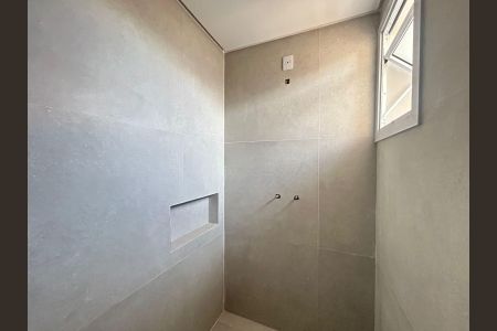 Banheiro da Suíte 1 de casa à venda com 3 quartos, 230m² em Estância Velha, Canoas