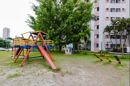 Apartamento para alugar com 60m², 2 quartos e 1 vaga Apartamento para alugar com 60m², 2 quartos e 1 vagaÁrea comum - Playground