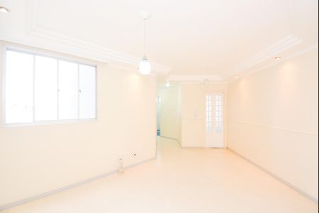 Sala de apartamento para alugar com 2 quartos, 60m² em Jardim Terezopolis, Guarulhos