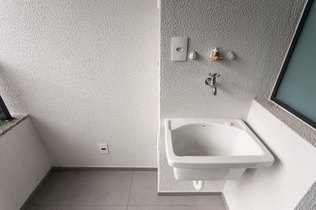 Apartamento à venda com 70m², 2 quartos e 1 vaga Apartamento à venda com 70m², 2 quartos e 1 vagaÁrea de Serviço