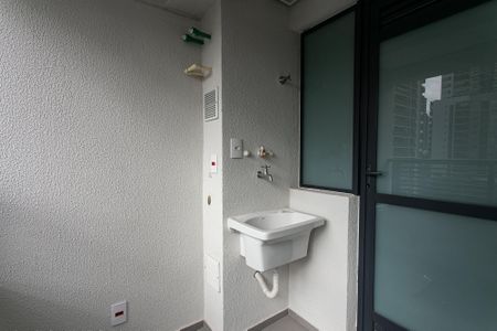 Apartamento à venda com 70m², 2 quartos e 1 vaga Apartamento à venda com 70m², 2 quartos e 1 vagaÁrea de Serviço