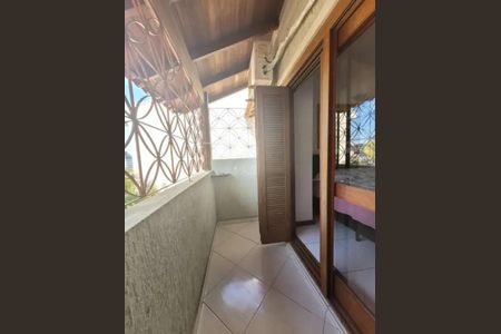 Casa à venda com 116m², 3 quartos e 2 vagas