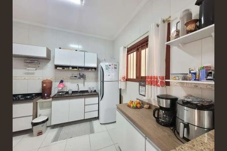 Cozinha de casa para alugar com 3 quartos, 116m² em Hípica, Porto Alegre