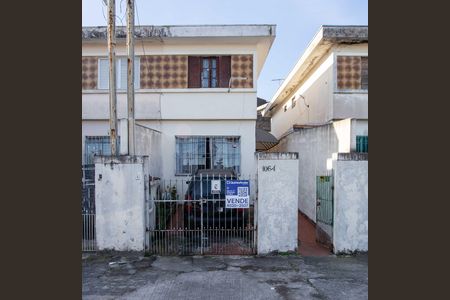 Casa à venda com 125m², 2 quartos e 1 vagaFachada