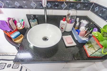 Apartamento à venda com 50m², 2 quartos e 1 vaga Apartamento à venda com 50m², 2 quartos e 1 vagaBanheiro
