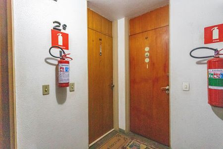 Apartamento à venda com 50m², 2 quartos e 1 vaga Apartamento à venda com 50m², 2 quartos e 1 vagaEntrada