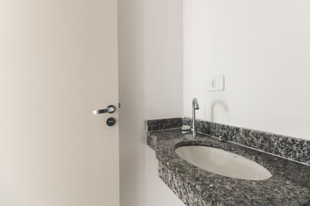Apartamento à venda com 52m², 2 quartos e 1 vaga Apartamento à venda com 52m², 2 quartos e 1 vagaBanheiro