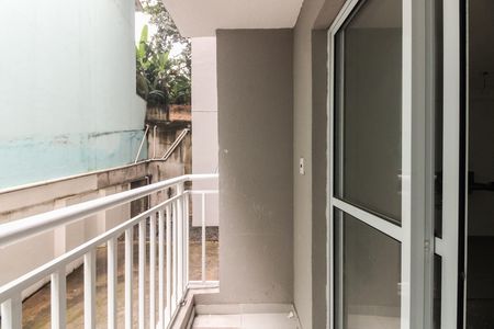 Apartamento à venda com 52m², 2 quartos e 1 vaga Apartamento à venda com 52m², 2 quartos e 1 vagaVaranda