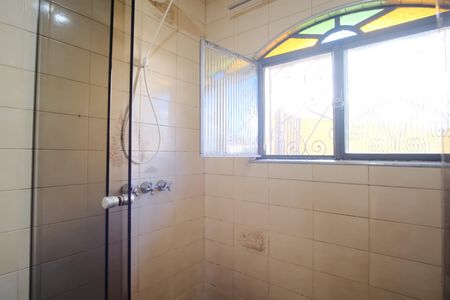 Banheiro de casa à venda com 3 quartos, 126m² em Vila Carrão, São Paulo