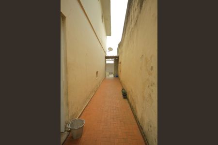 Casa à venda com 125m², 2 quartos e 1 vagaCorredor lateral 