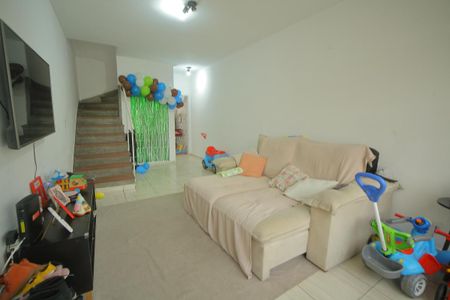 Casa à venda com 125m², 2 quartos e 1 vagaSala