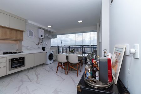 Apartamento à venda com 54m², 2 quartos e 1 vagaCozinha e Área de Serviço