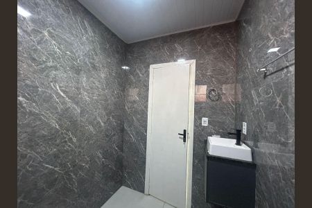 Apartamento para alugar com 70m², 2 quartos e 1 vaga Apartamento para alugar com 70m², 2 quartos e 1 vagaBanheiro