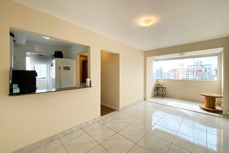 Sala de apartamento para alugar com 2 quartos, 69m² em Santa Efigênia, Belo Horizonte