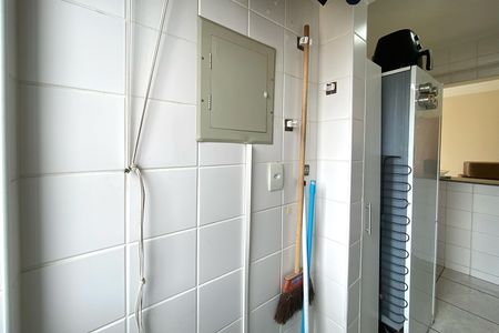 Apartamento à venda com 69m², 2 quartos e 1 vagaÁrea de Serviço