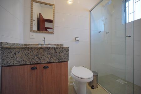 Casa para alugar com 125m², 3 quartos e 2 vagasBanheiro Social