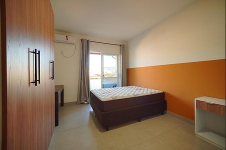 Casa para alugar com 125m², 3 quartos e 2 vagasSuíte