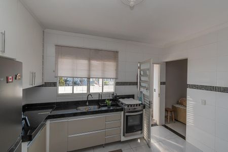 Casa à venda com 125m², 3 quartos e 3 vagas Casa à venda com 125m², 3 quartos e 3 vagasCozinha