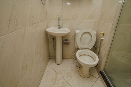Banheiro de casa à venda com 1 quarto, 67m² em Campo Grande, Rio de Janeiro