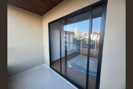Studio para alugar com 29m², 1 quarto e sem vaga Studio para alugar com 29m², 1 quarto e sem vagaVaranda