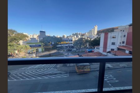 Studio para alugar com 29m², 1 quarto e sem vaga Studio para alugar com 29m², 1 quarto e sem vagaVaranda