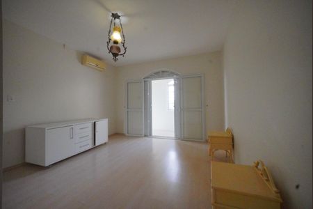Casa para alugar com 350m², 5 quartos e 4 vagasSuíte 2