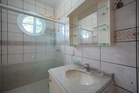 Casa para alugar com 350m², 5 quartos e 4 vagasBanheiro da Suíte 1
