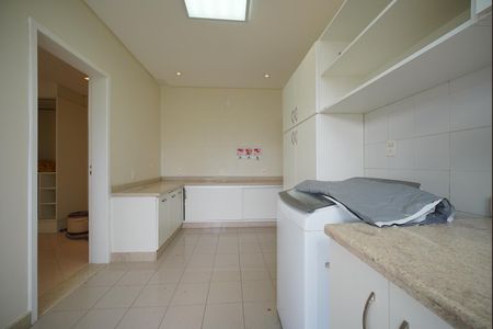 Casa para alugar com 350m², 5 quartos e 4 vagasÁrea de Serviço