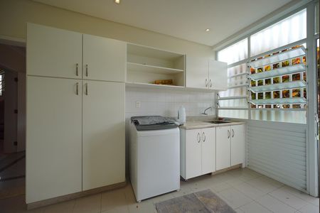 Casa para alugar com 350m², 5 quartos e 4 vagasÁrea de Serviço
