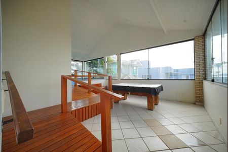 Casa para alugar com 350m², 5 quartos e 4 vagasÁrea de convivência