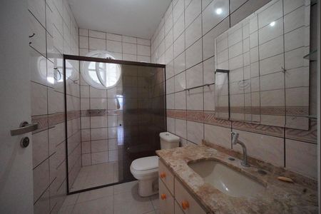 Casa para alugar com 350m², 5 quartos e 4 vagasBanheiro Social