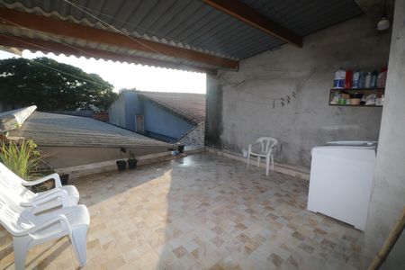 Casa à venda com 116m², 3 quartos e 2 vagasÁrea de Serviço