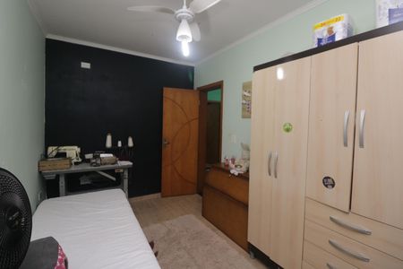 Casa à venda com 116m², 3 quartos e 2 vagasQuarto 2