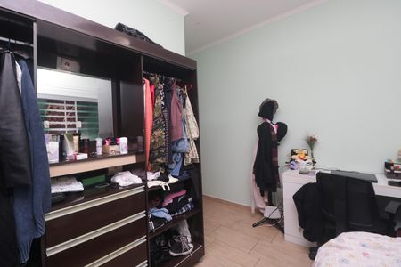 Casa à venda com 116m², 3 quartos e 2 vagasSuíte