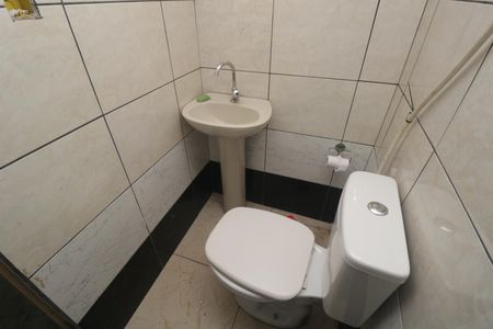 Casa à venda com 116m², 3 quartos e 2 vagasLavabo